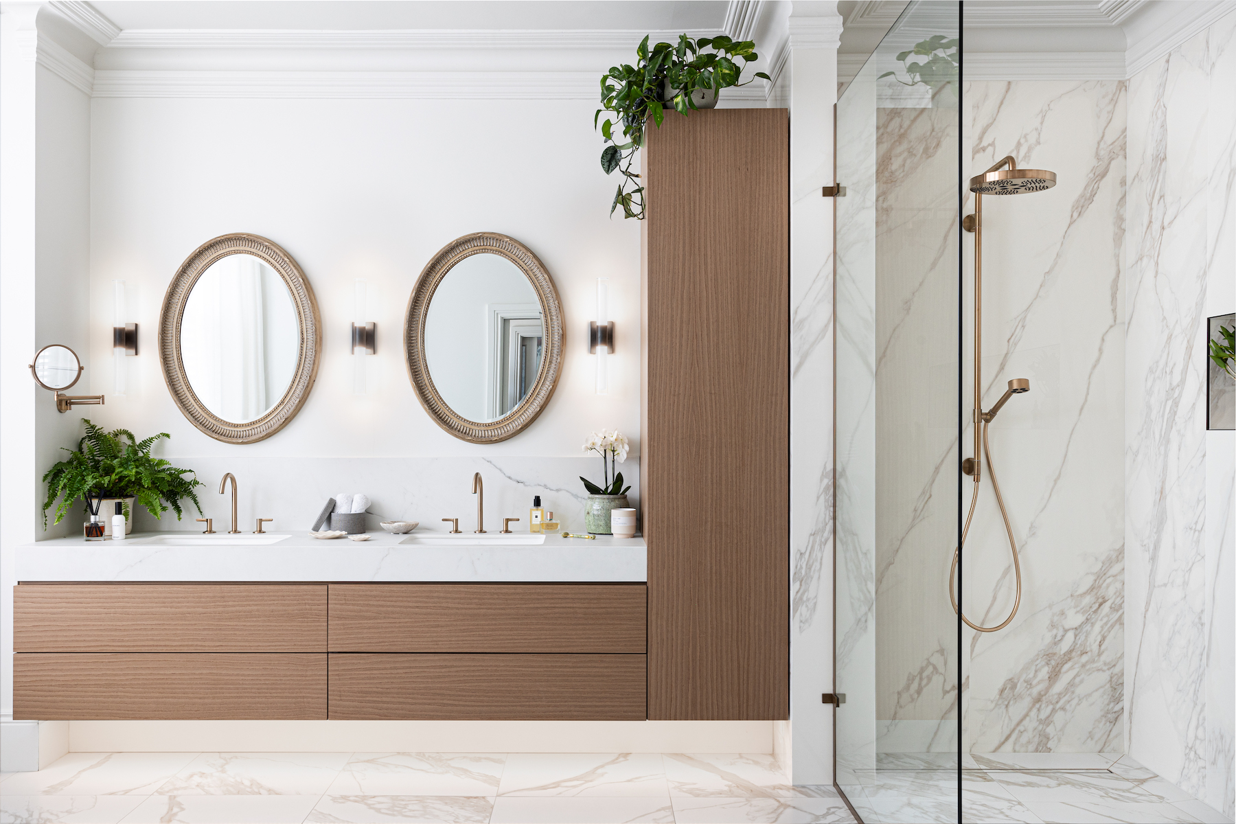 Contemporary Bathroom Designed Bespoke by Pfeiffer Design. Bespoke window treatments and custom lighting design. Neutral colour palette with warm lighting design